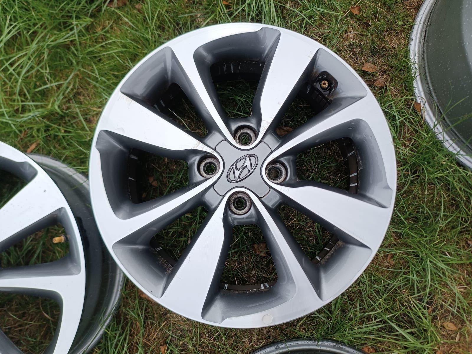 Alufelgi 16 Hyundai I20 Active I20 Kia TPMS 4x100 ET50