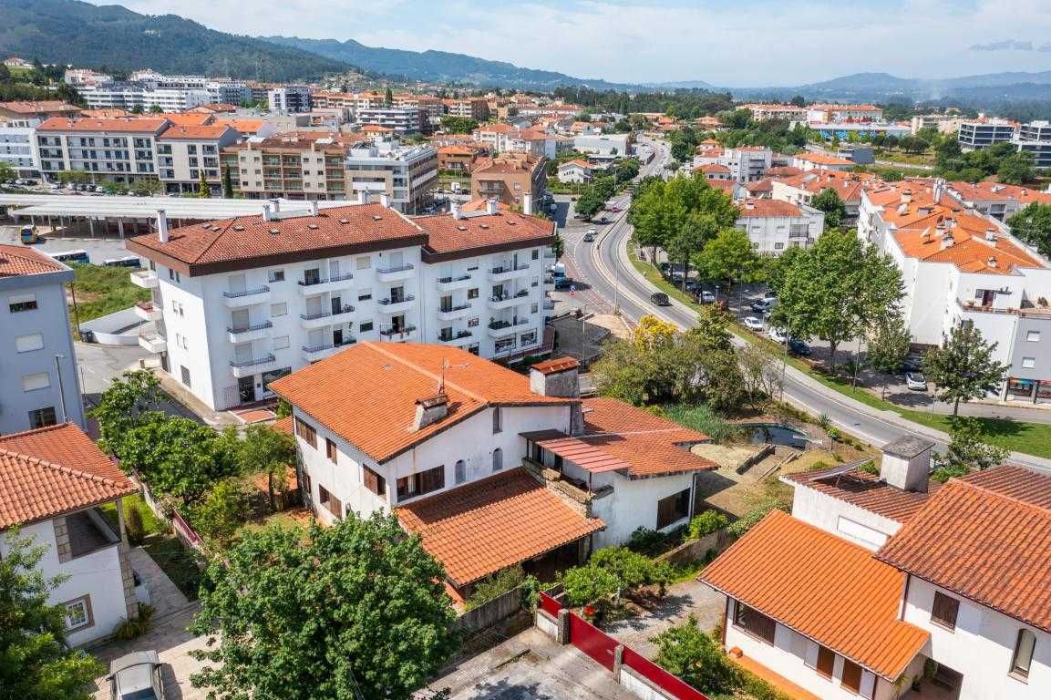 Moradia independente T5, Arca e Ponte de Lima