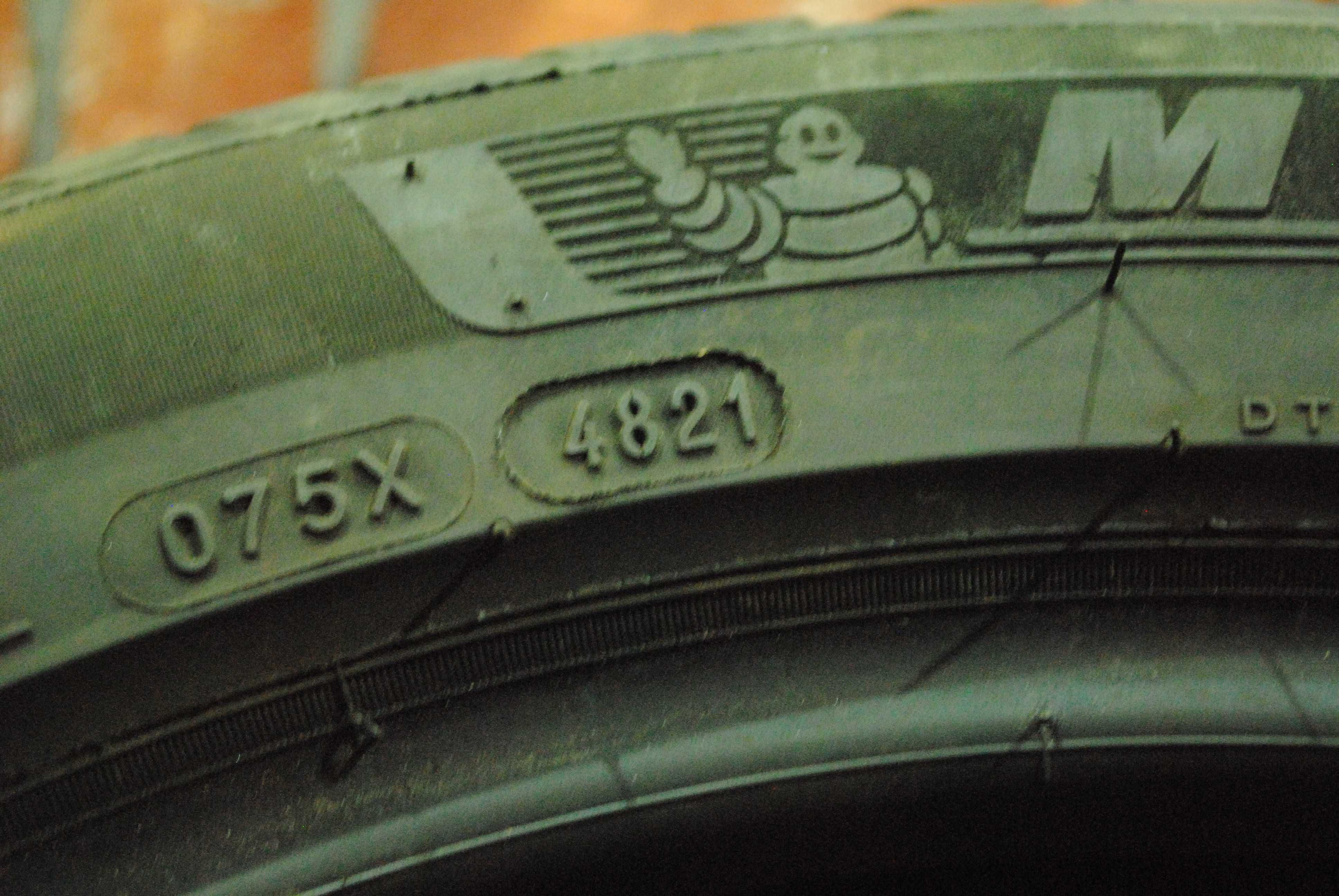Michelin 235 45 R18