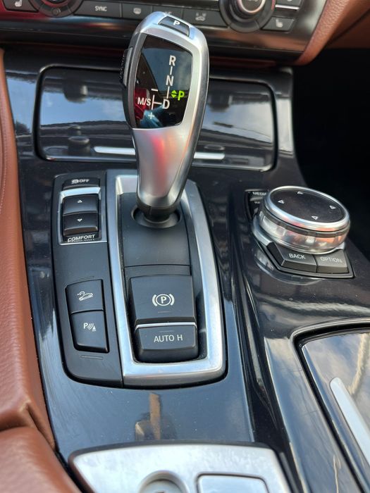 BMW Seri 5 xDrive  2.0D 2013r. Limitowane wnętrze