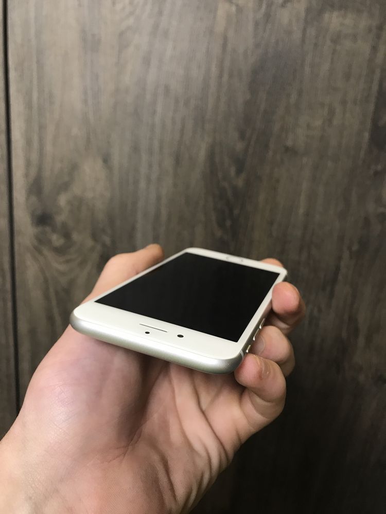 iPhone 8 64/128/256Space Gray/Silver/Gold/Red  Used