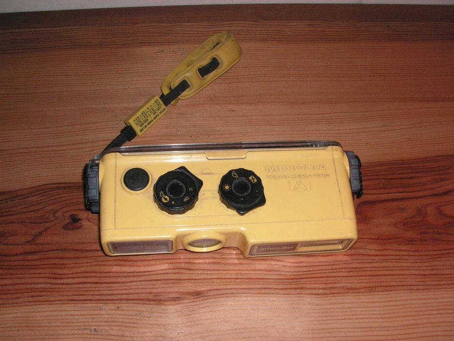Máquina Subaquática Minolta Weathermatic - Antiga