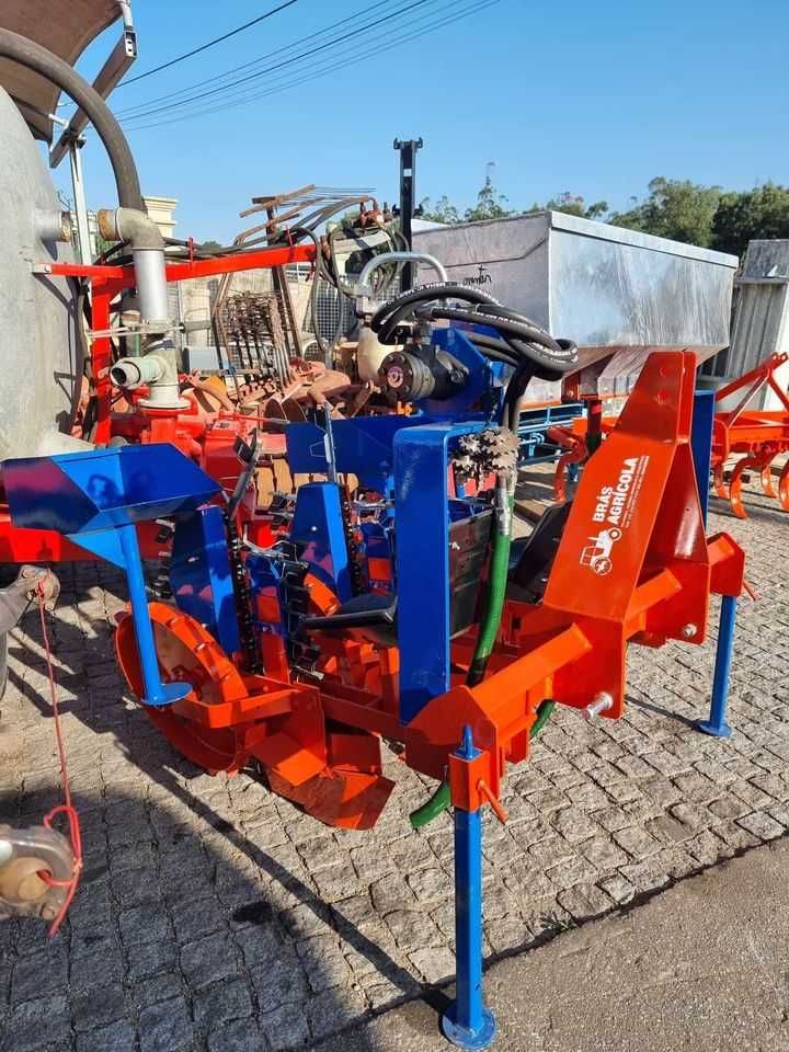 Plantador de Hortícolas 3 linhas Com adubador - Novo