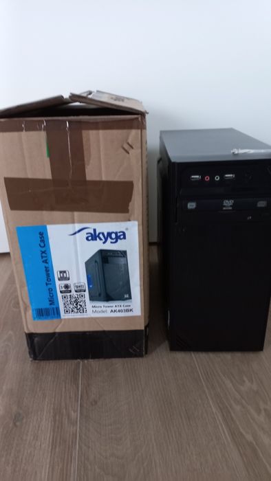 Komputer stacjonarny Akyga Micro Tower ATX