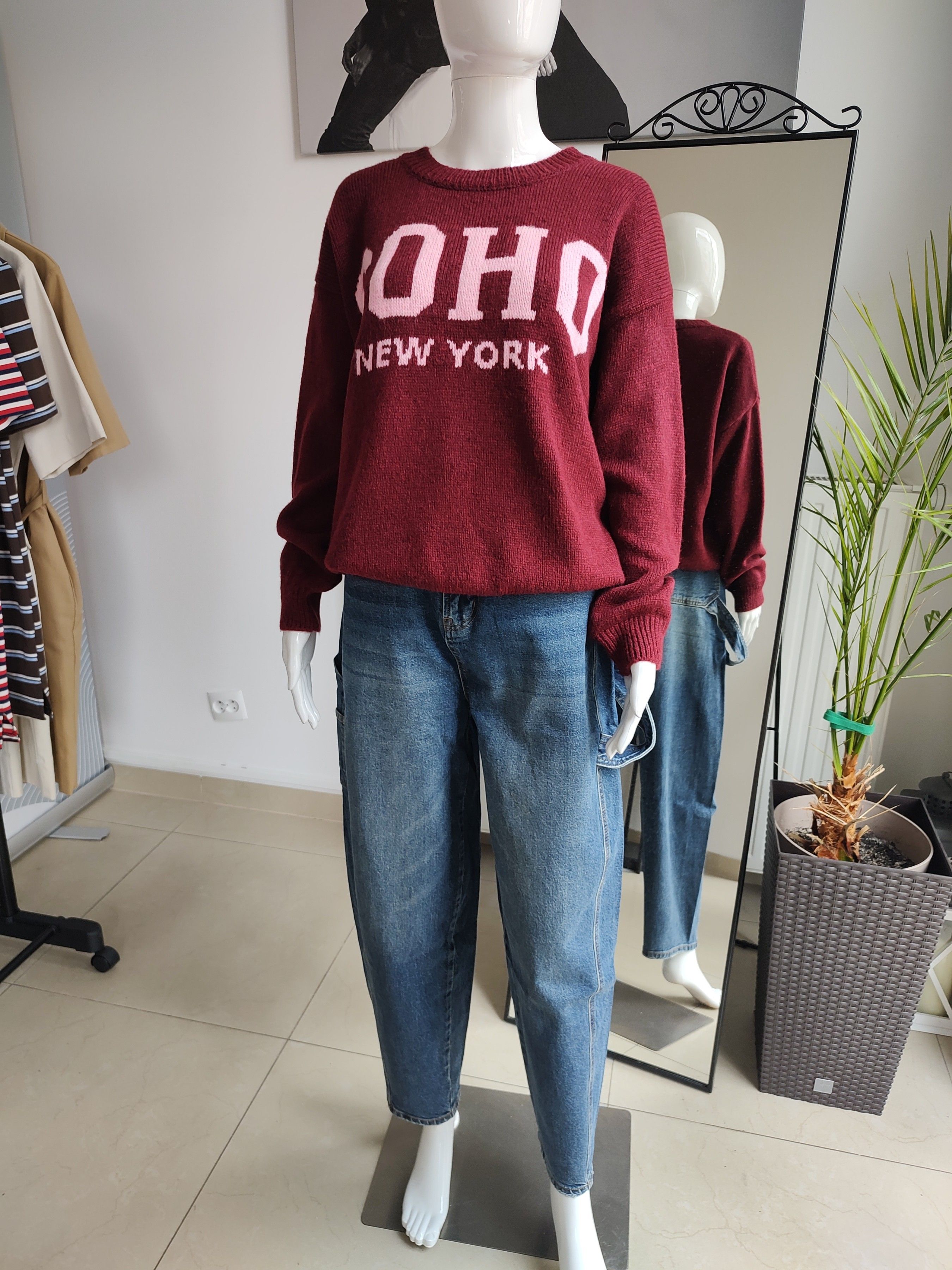 Sweter z napisem Soho - bordowy One size Azara