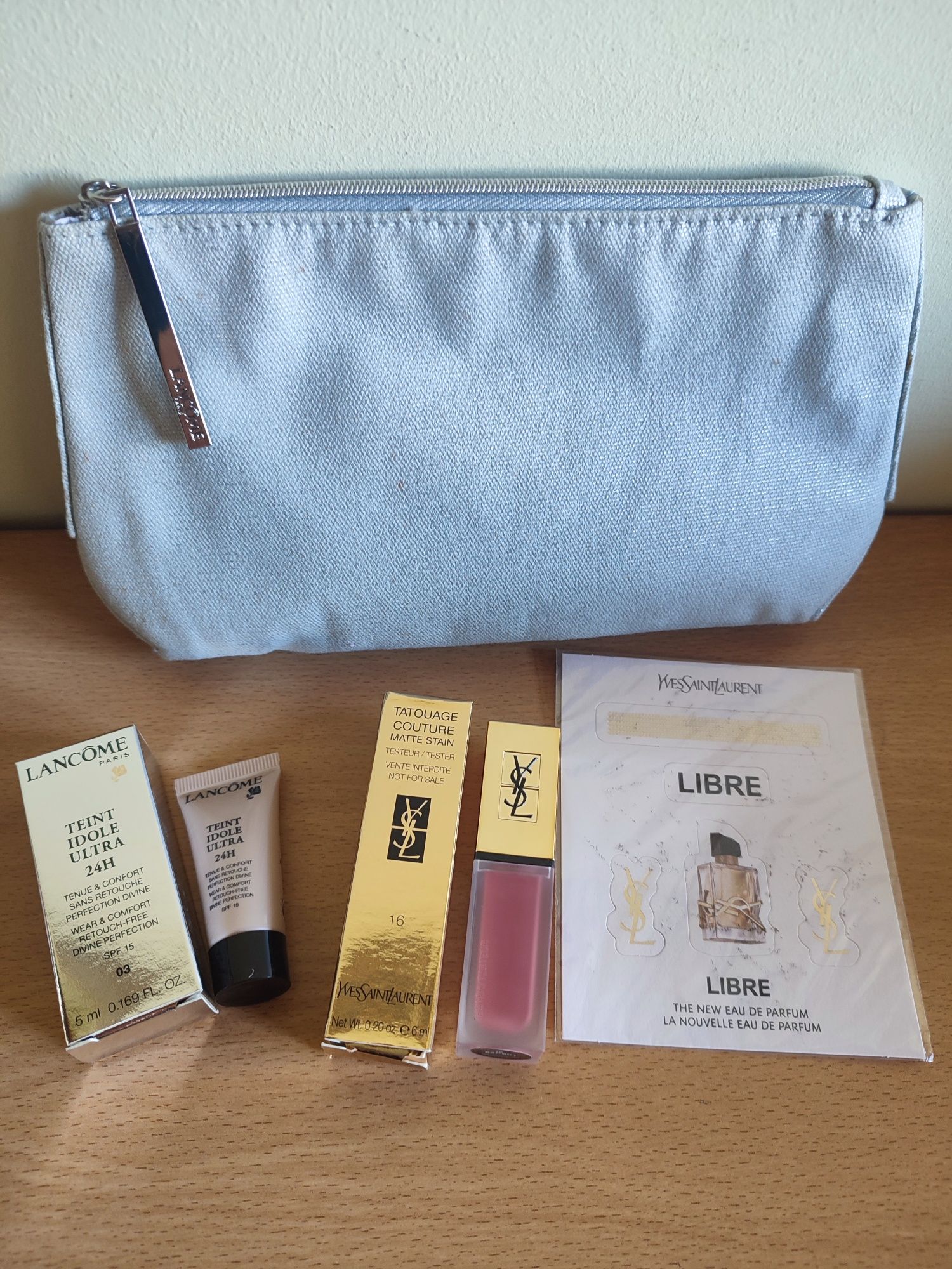 Conjunto de maquilhagem Lancôme e ysl