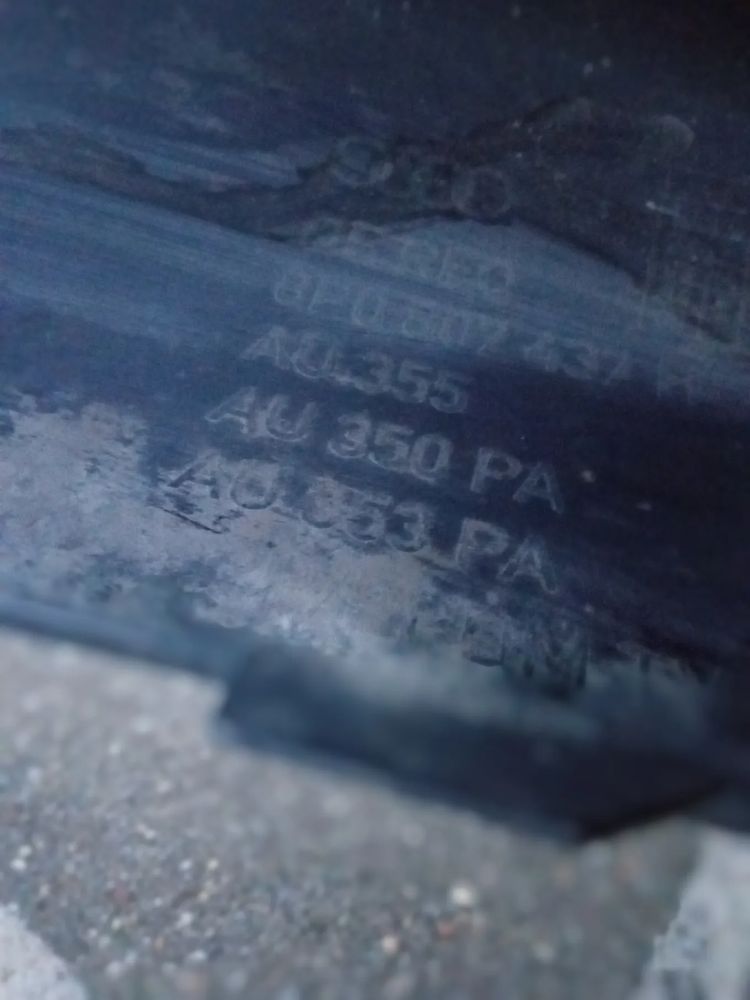 audi a3 lift zderzak przedni czarny 8p0 przód  czarny ładny orygina
