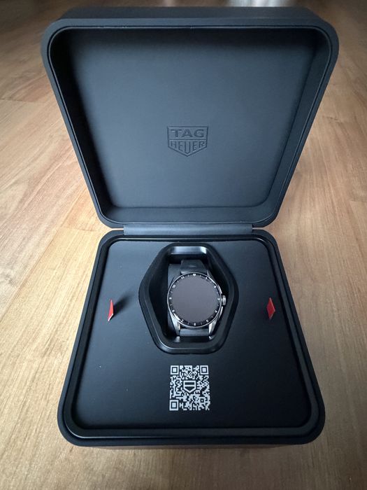 Smartwatch TAG Heuer Connected Calibre E4 42 mm, gwarancja