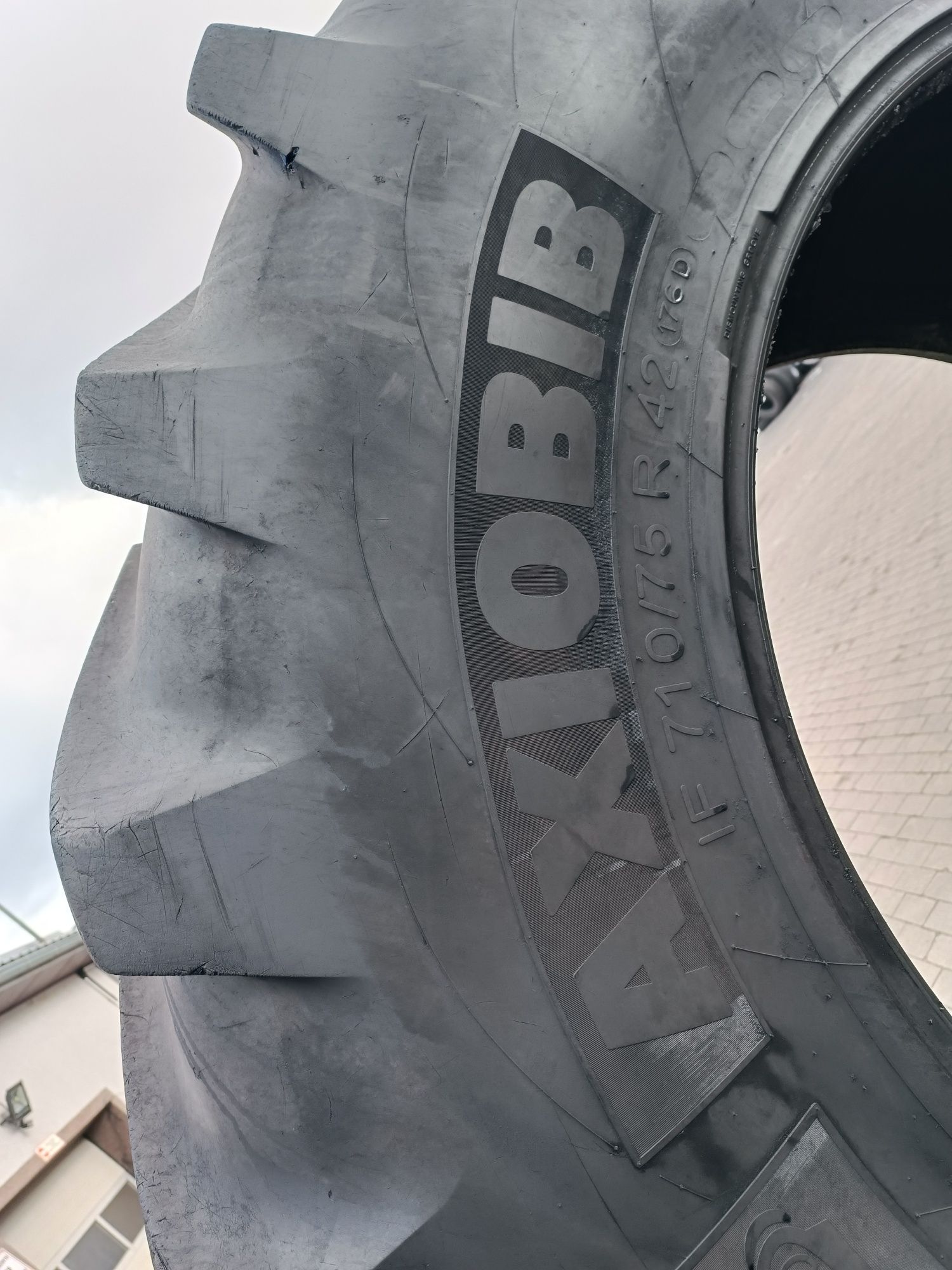 710/75R42 Michelin AxioBib Ultraflex