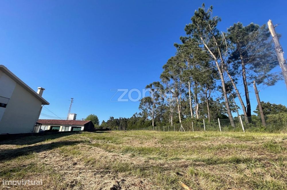 Terreno Rústico para construção em Silvalde