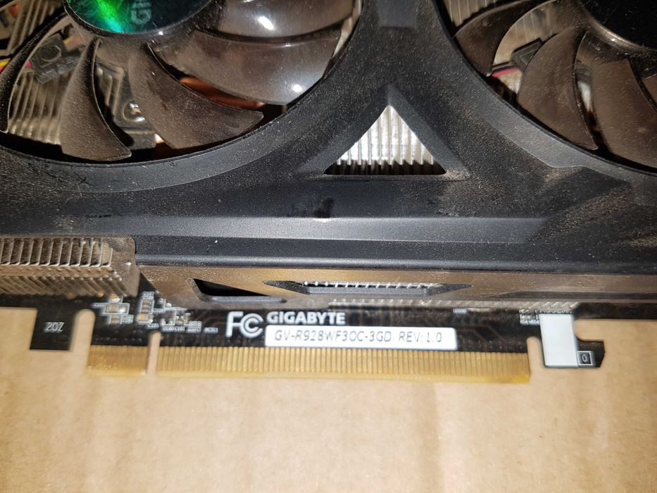 Gigabyte na AMD Radeon R9 280 3GB DDR5_ Gdańsk