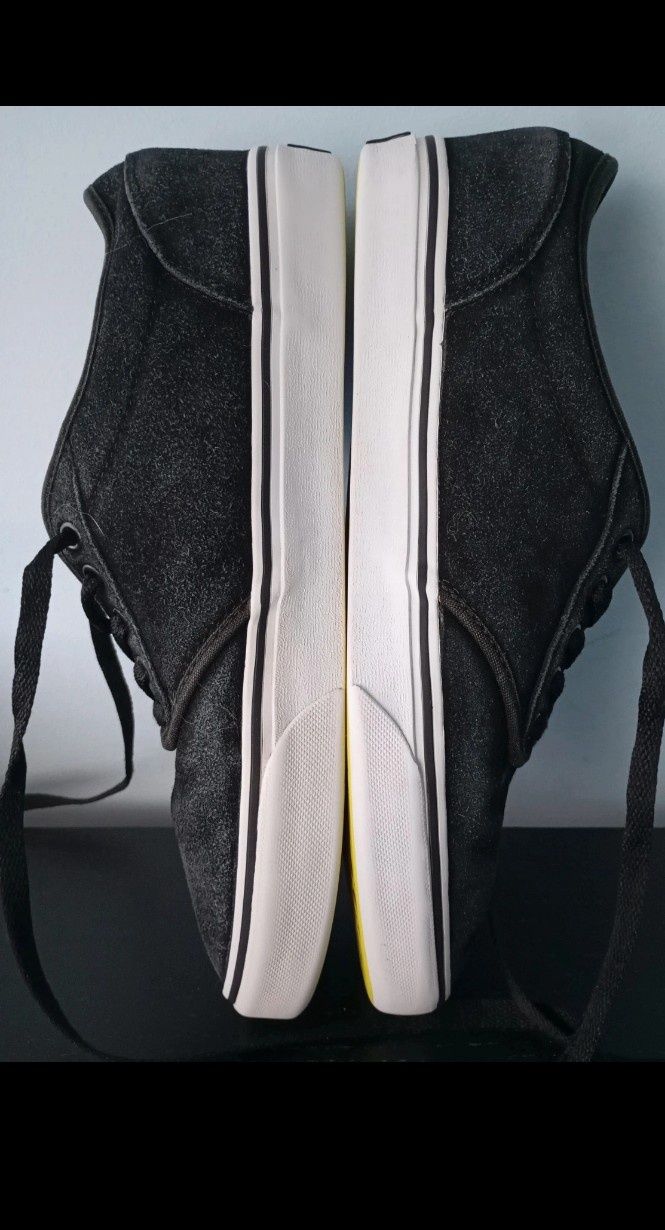 Sapatilhas marca Vans
