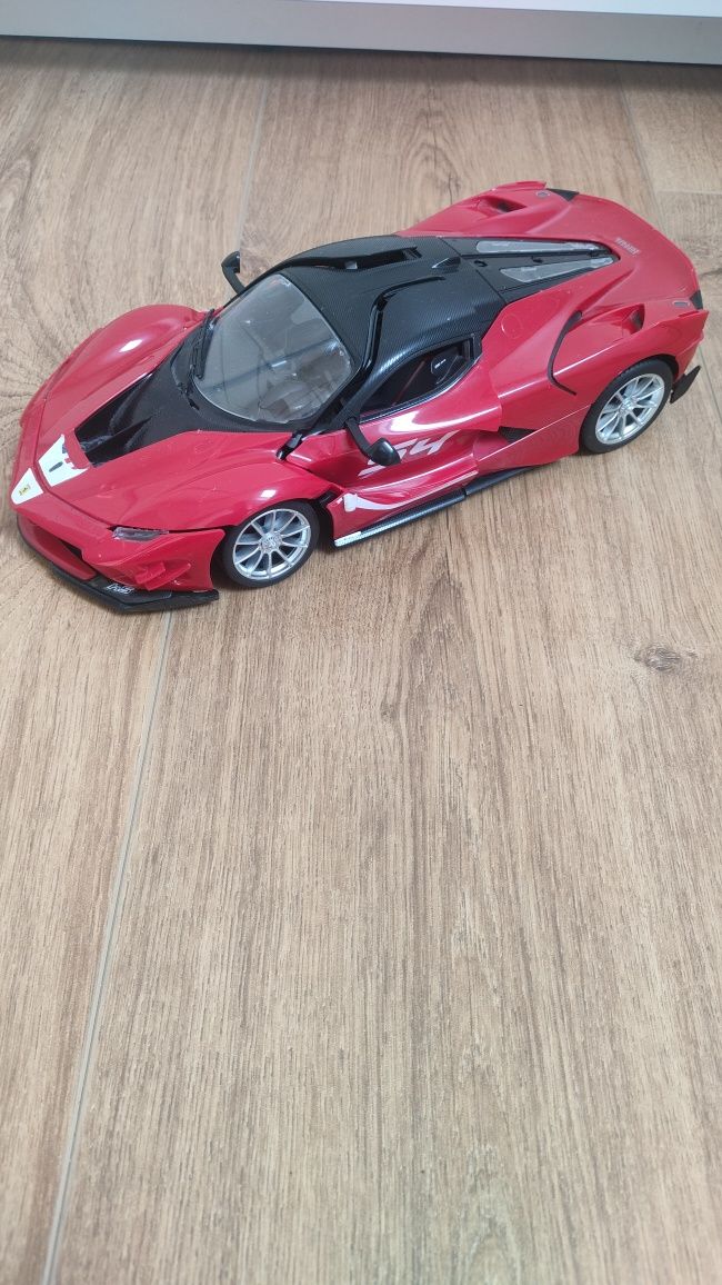 Autko Zdalnie sterowane Ferrari model 1:18 RASTAR