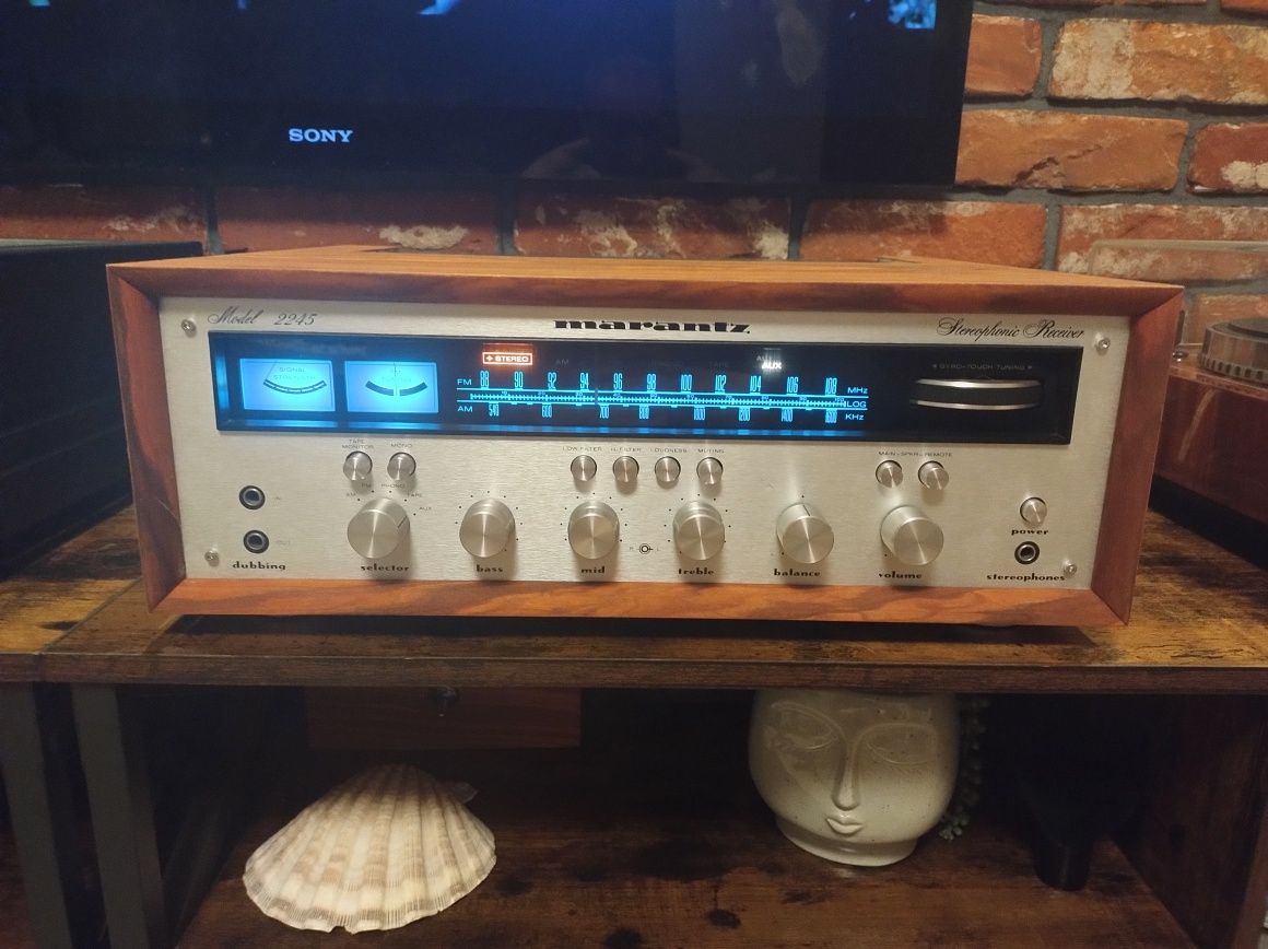 Amplituner Marantz 2245