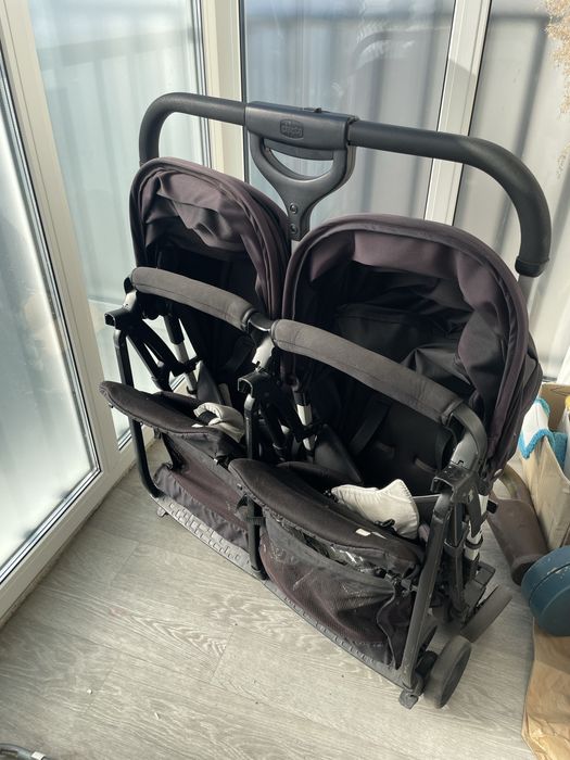 Коляска дитяча для двійнят chicco