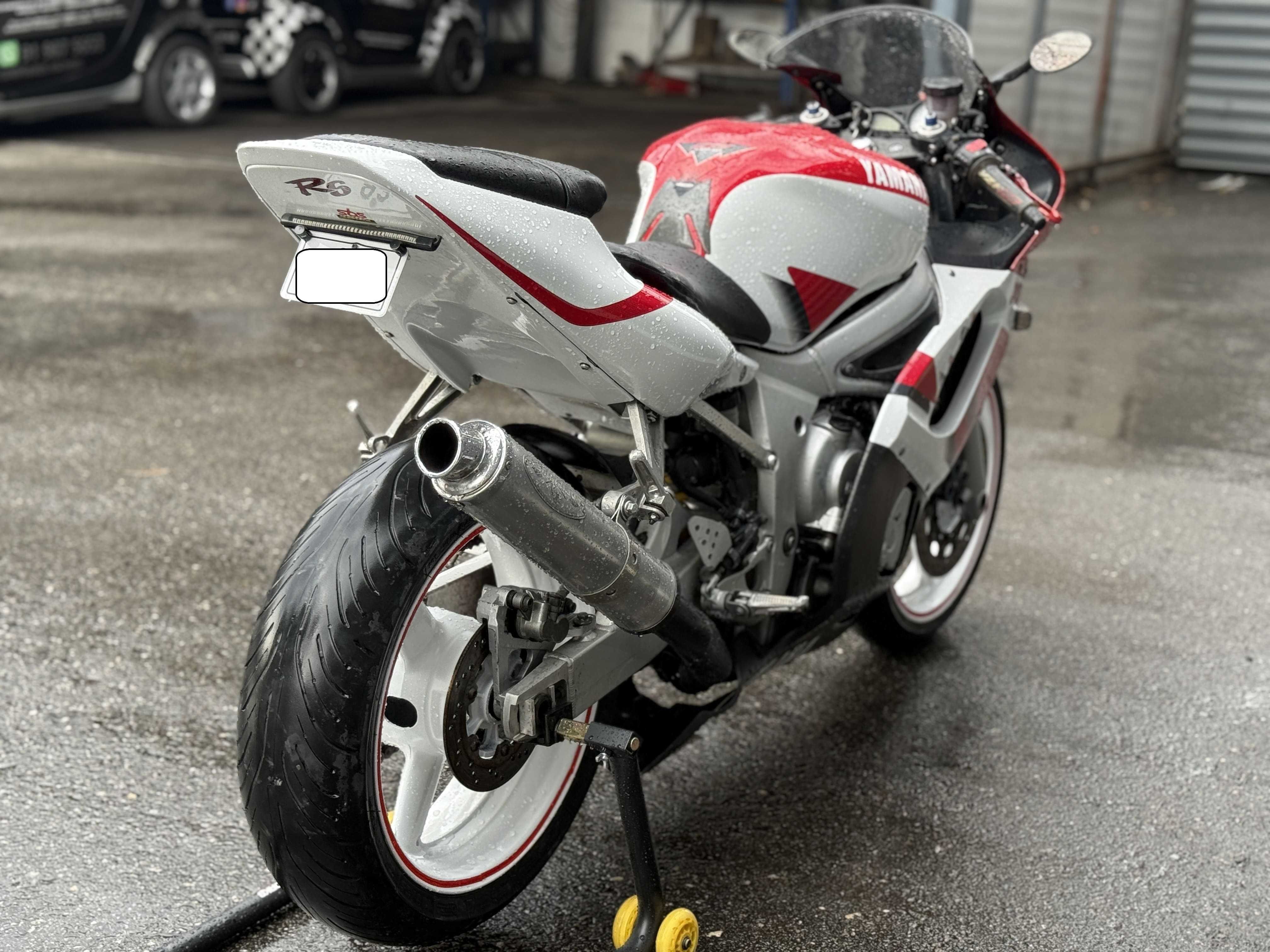 YAMAHA YZF R6 600