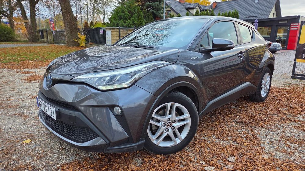 Toyota C-HR REZERWACJA 1.8 HSD Lift 41 tyś km Ast. Pasa Distronic kamera Super