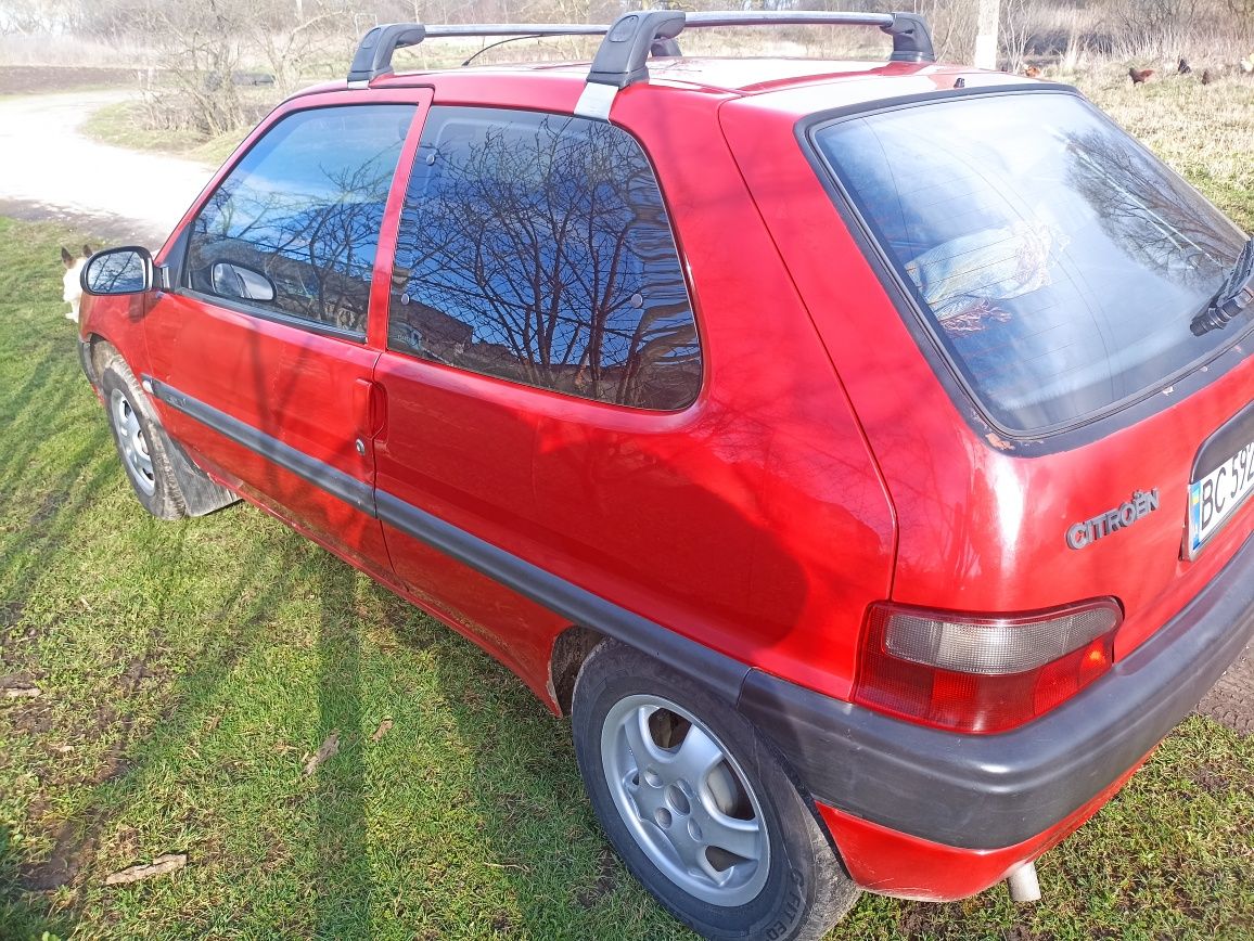 Citroen Saxo 1.1 макс комплект