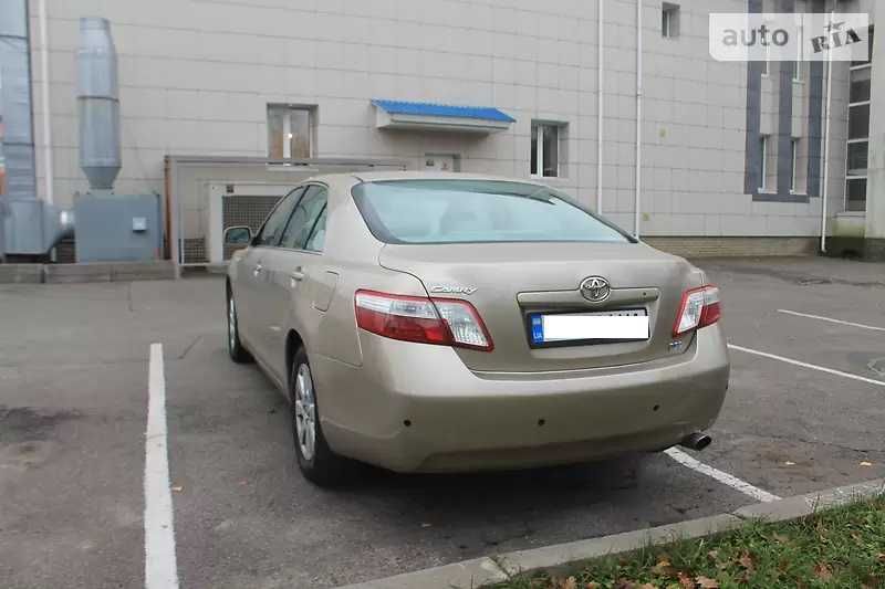 Сдам в аренду или под выкуп Тойота Камри гибрид Toyota Camry HV