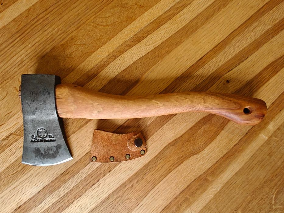 Siekiera Hultafors 0.6 kg Bushcraft, do lasu