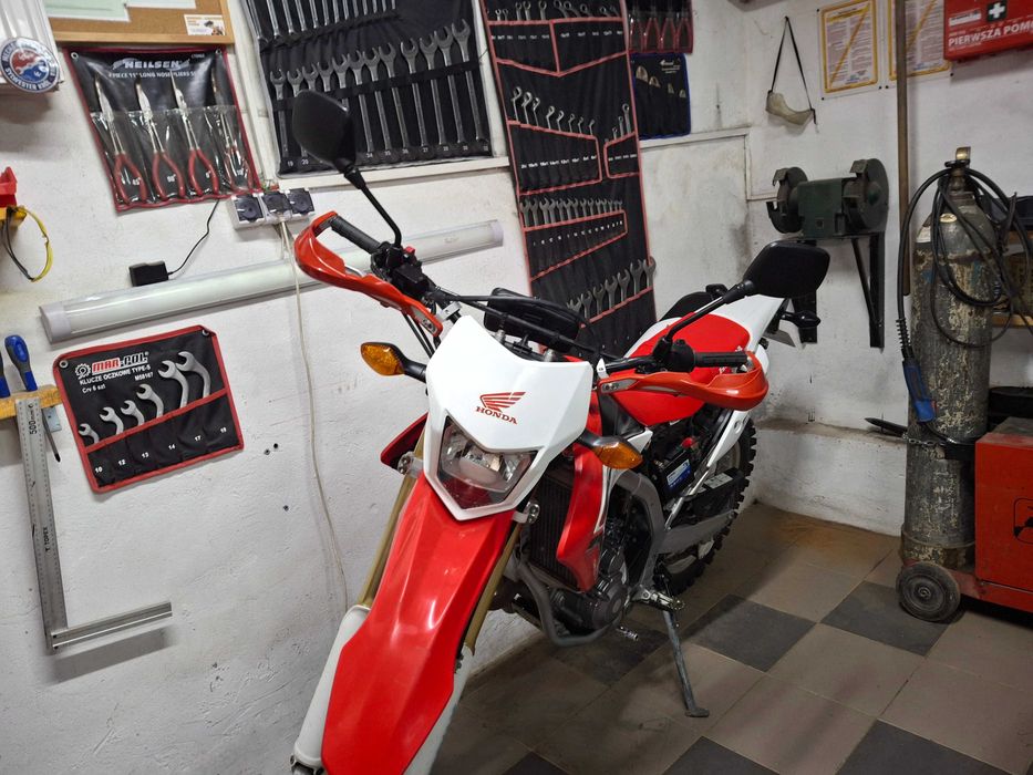 Motocykl Enduro Honda CRF 250