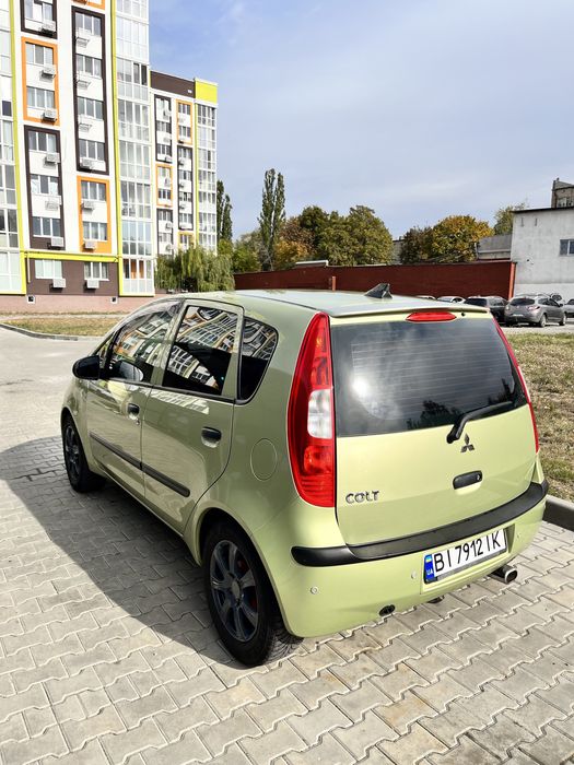 Продам автомобіль Mitsubishi Colt