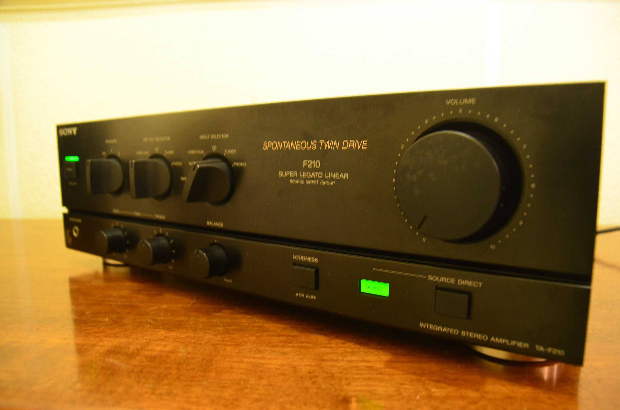 Amplificador Sony F210