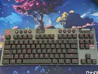 Logitech G915 TKL Lightspeed Wireless (Tactile)