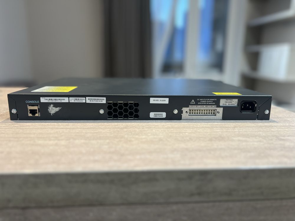 Cisco Catalyst 2960 Plus series PoE (Switch WS C2960-48PST-L) 3шт