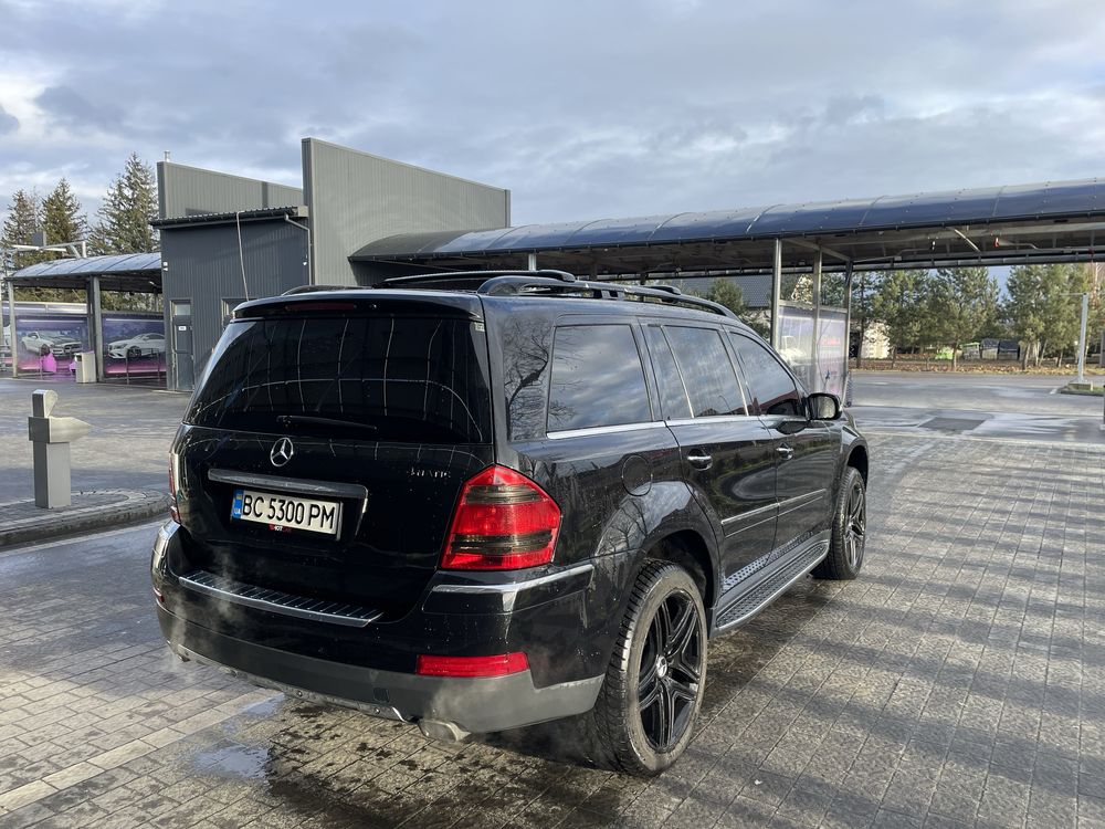 Mercedes benz gl 550