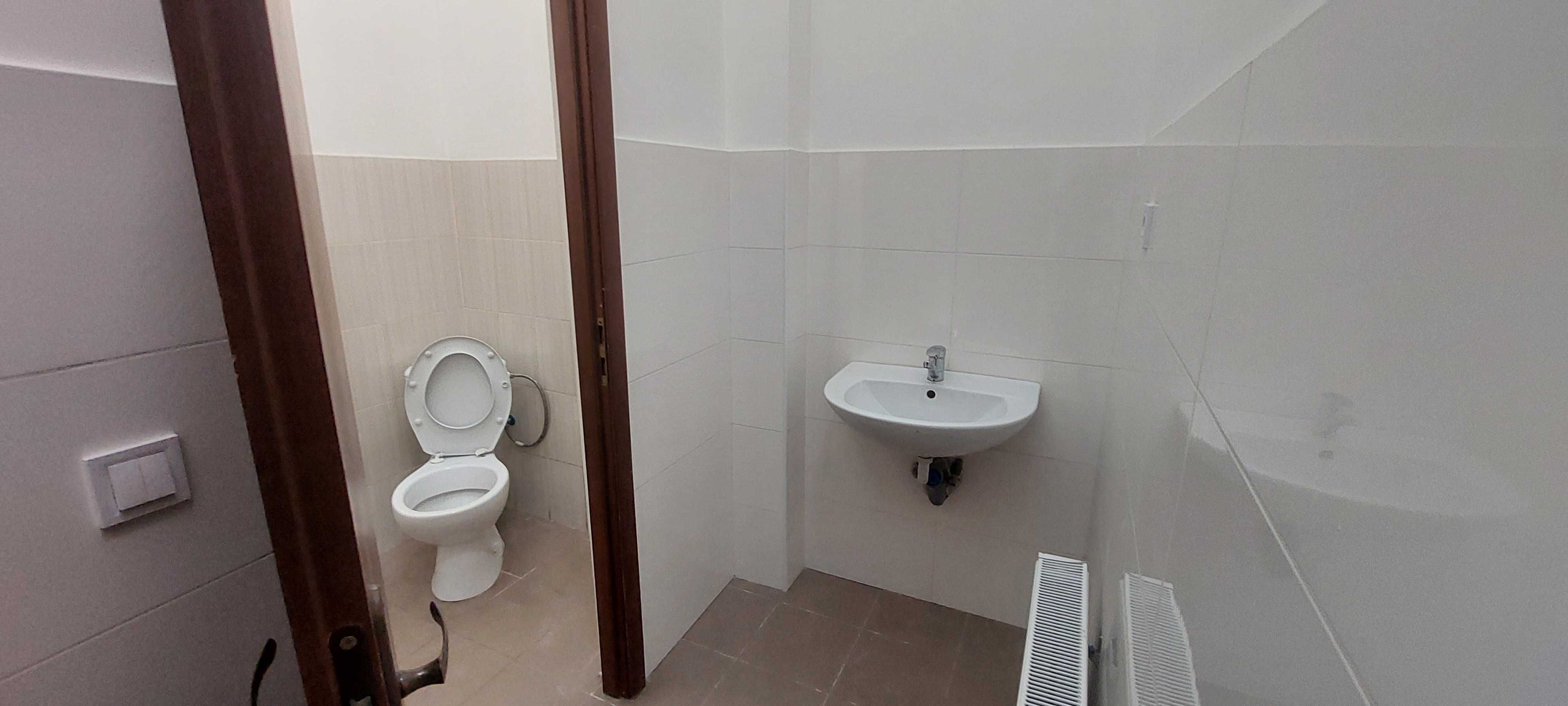 Нежитлова будівля в оренду в центрі Львова на 14 кабінетів, 488,7 м2.