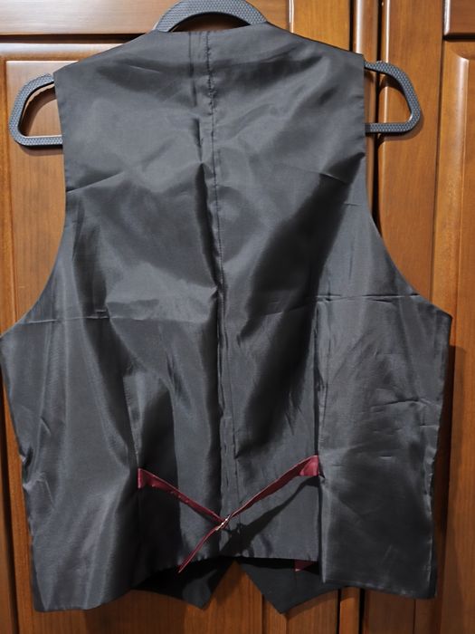 Colete Preto Suits Inc - Tamanho 50 (M) Novo