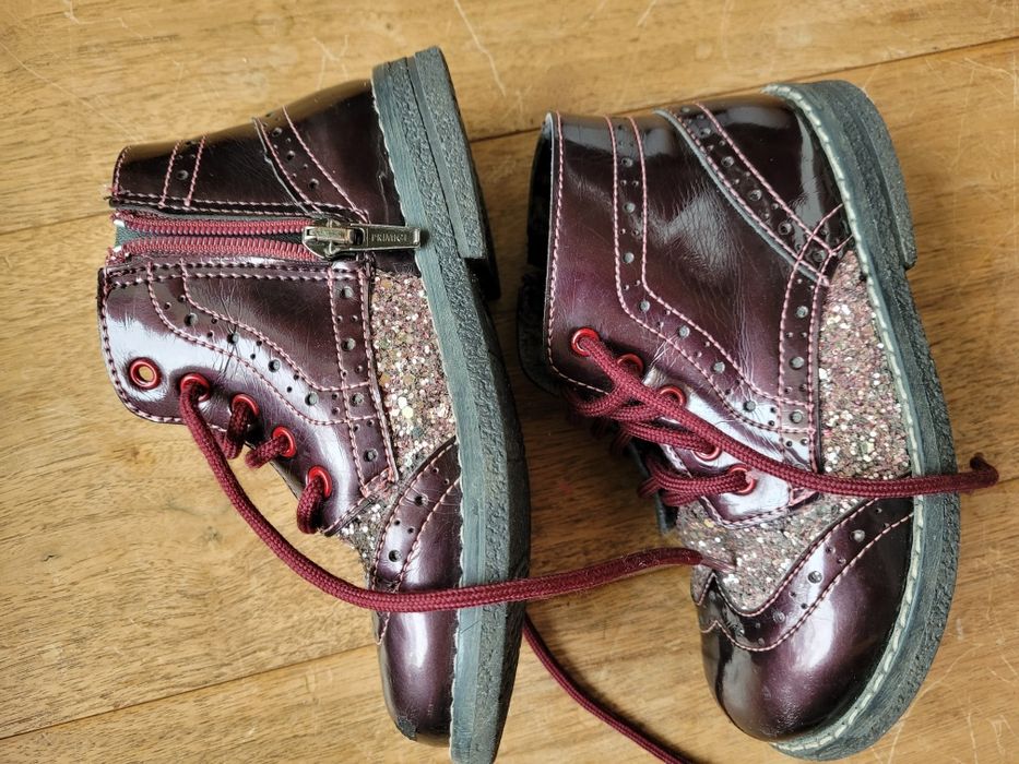 Półbuty primigi 26 błyszczące bordowe lakierowane