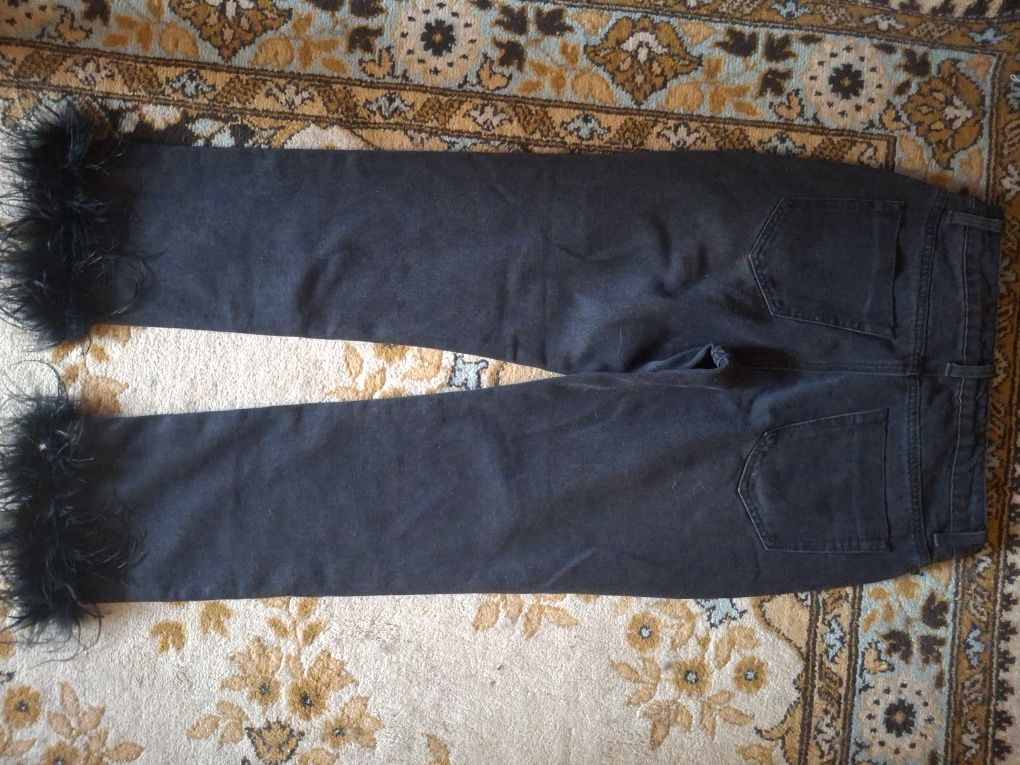 Штани з пір'ям boohoo