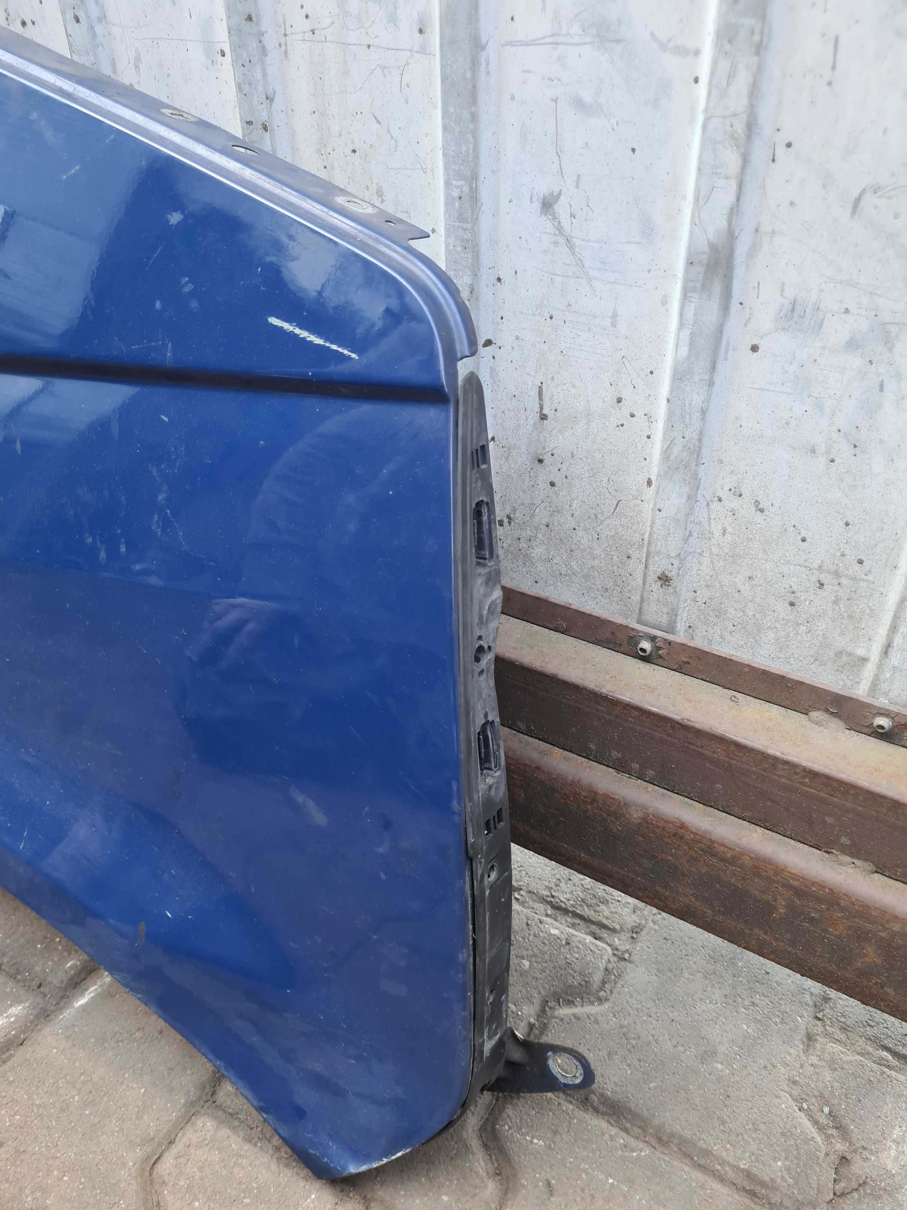 VW Transporter T5 lift 2.0 13r błotnik przedni prawy