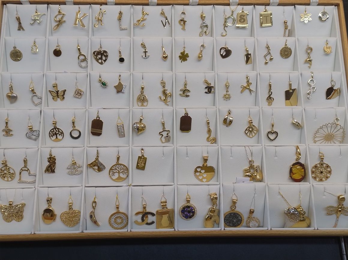 Złoto pod inwestycje Łańcuszki zawieszki pierścionk obrączki złote 14K