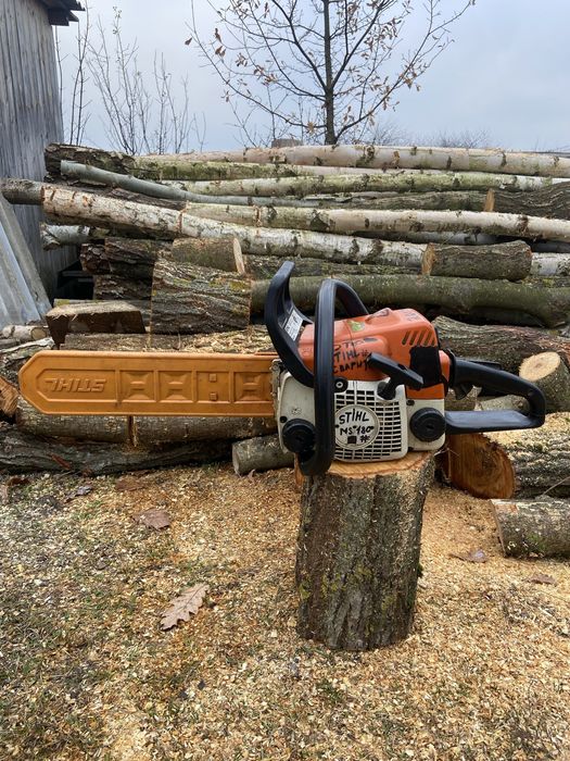 Бензопила STINL.