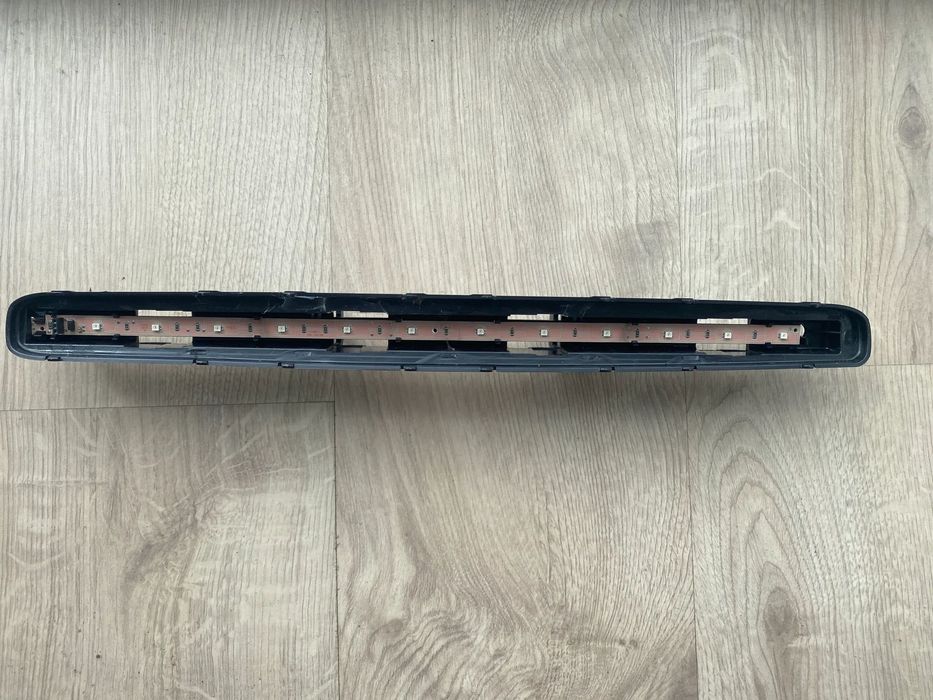 ŚWIATŁO LAMPA STOP STOPU MERCEDES W211 156439