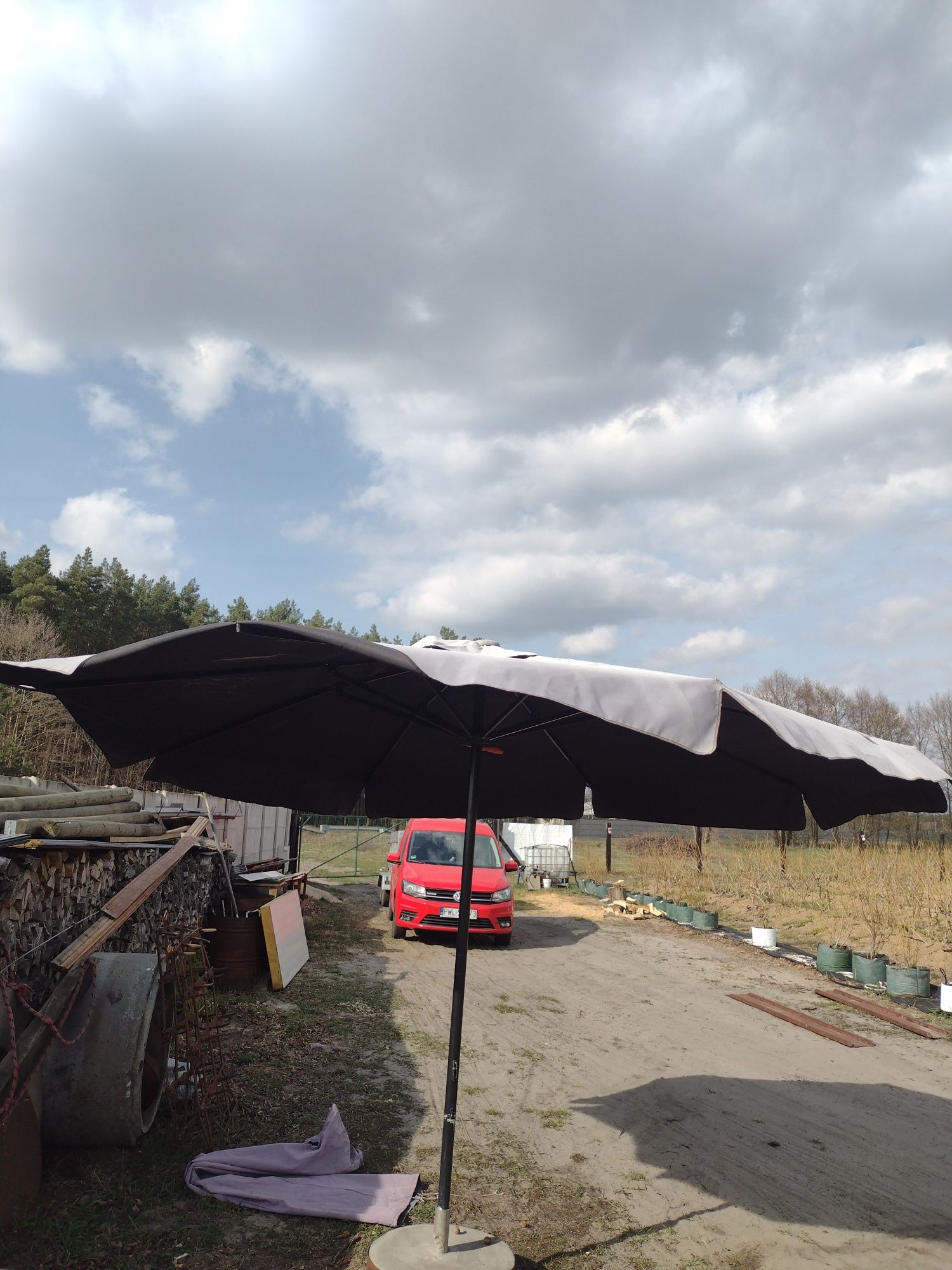 Parasol ogrodowy