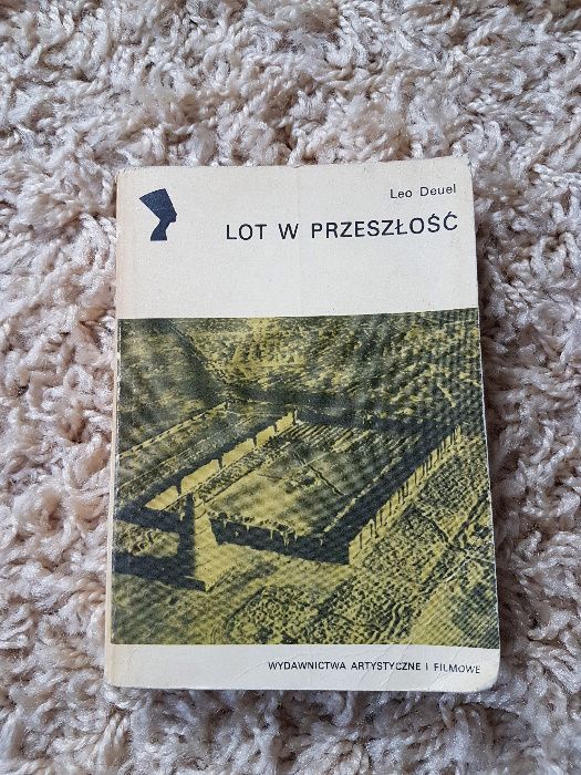 Lot w przeszłość - Leo Deuel