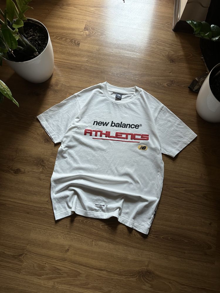 New Balance sport base t shirt Спортивна футболка оверсайз базова