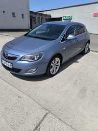 Opel Astra J 1,7  Sport 2010 rok