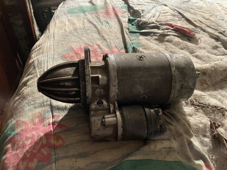 Стартер на 402 двигатель Волга 31105