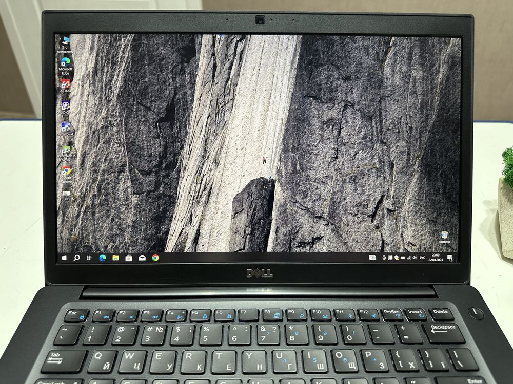 DELL LATITUDE 7480 14"FHD IPS |i5-6300U| 8Gb DDR4| SSD 256Gb