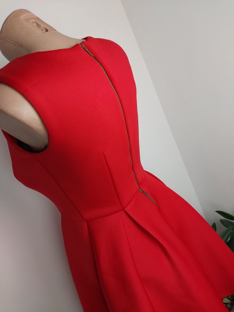 Piękna czerwona sukienka VUBU XS 34 wesele studniówka