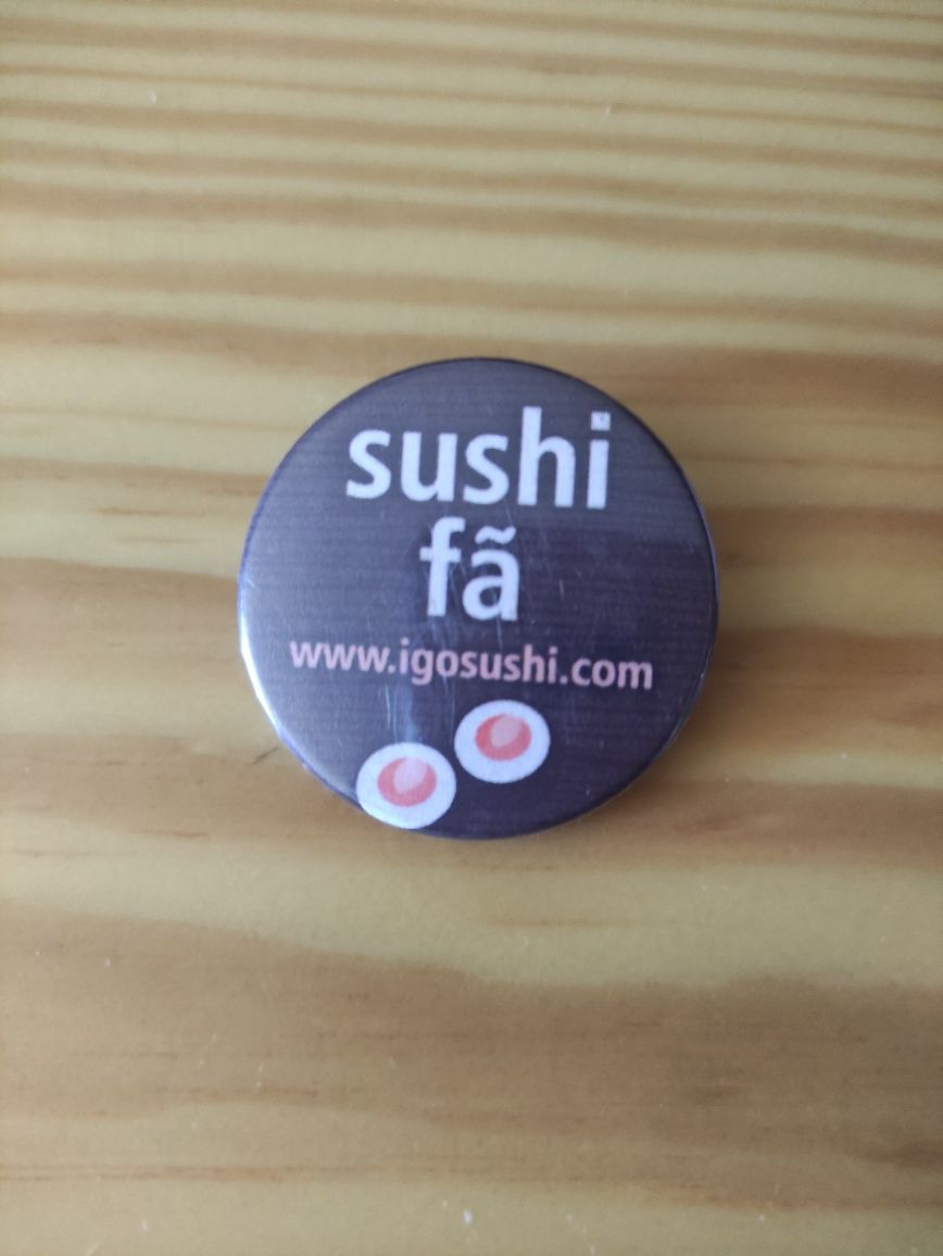 Pins de temas variados