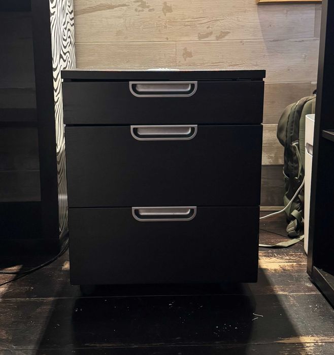 Móvel com código IKEA GALANT