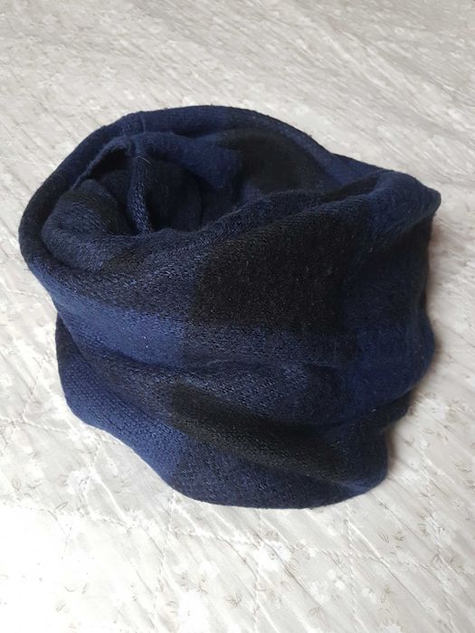 Czarno-granatowy komin Reserved