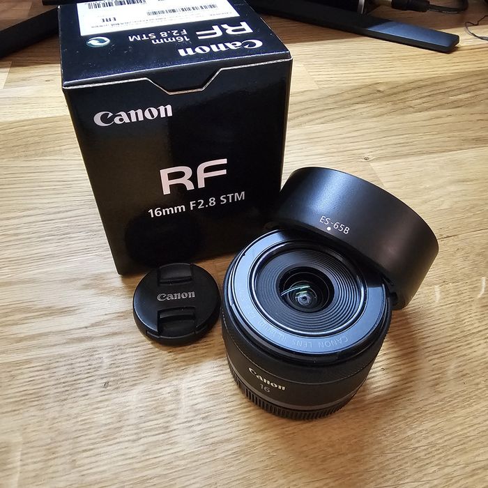 Objetiva Lente Canon RF 16mm 2.8 STM c/ parasol e garantia
