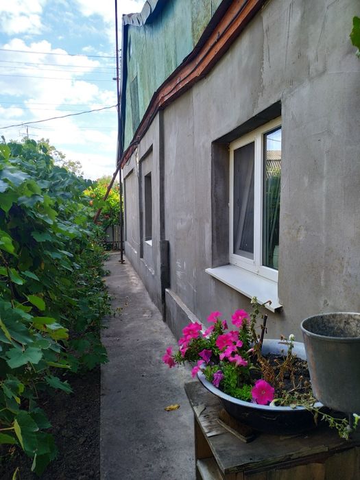 Продам частину будинку  р-н Лісок